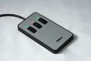 PERCo-H7 ( PERCo-H6/4) Проводной трехкнопочный пульт дистанционного управления работает с турникетами и калитками PERCo